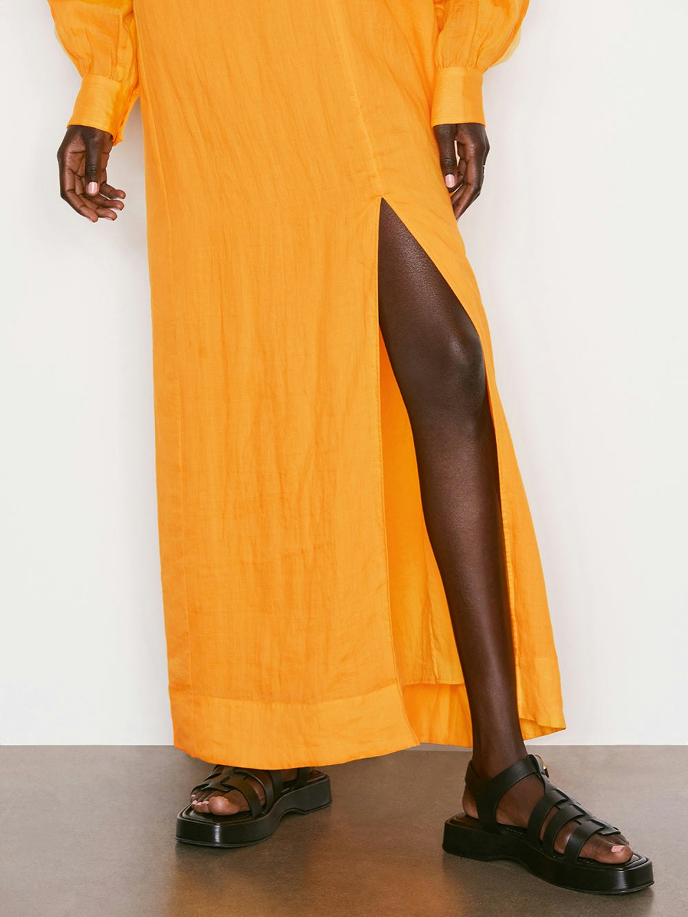 dress slit view alt:fit2